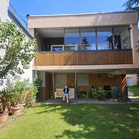 1 Апартаменты Крумпендорф