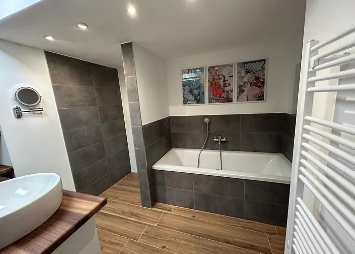 1 Апартаменты *